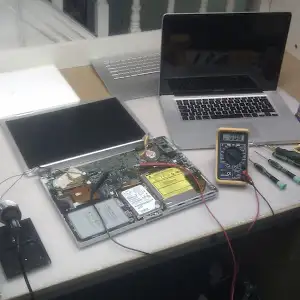 taller de reparación Fixlab Reparación De Computadoras, Mac, Pc Y Laptop