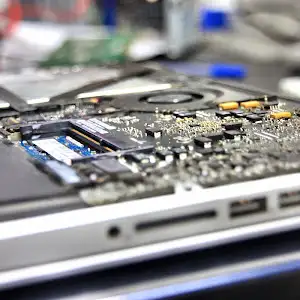 reparación computadoras Intech Computación Cancún