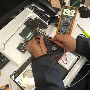 reparación computadoras Soporte Técnico Soluciones Ti