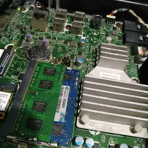 reparar laptop Compudyr Cancun